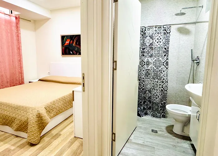 Amelia Comfort * Tiran